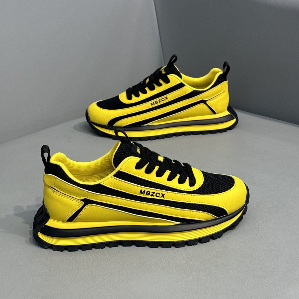 Sports Equipment Brand - Men's Mesh Breathable Sport Running Shoes